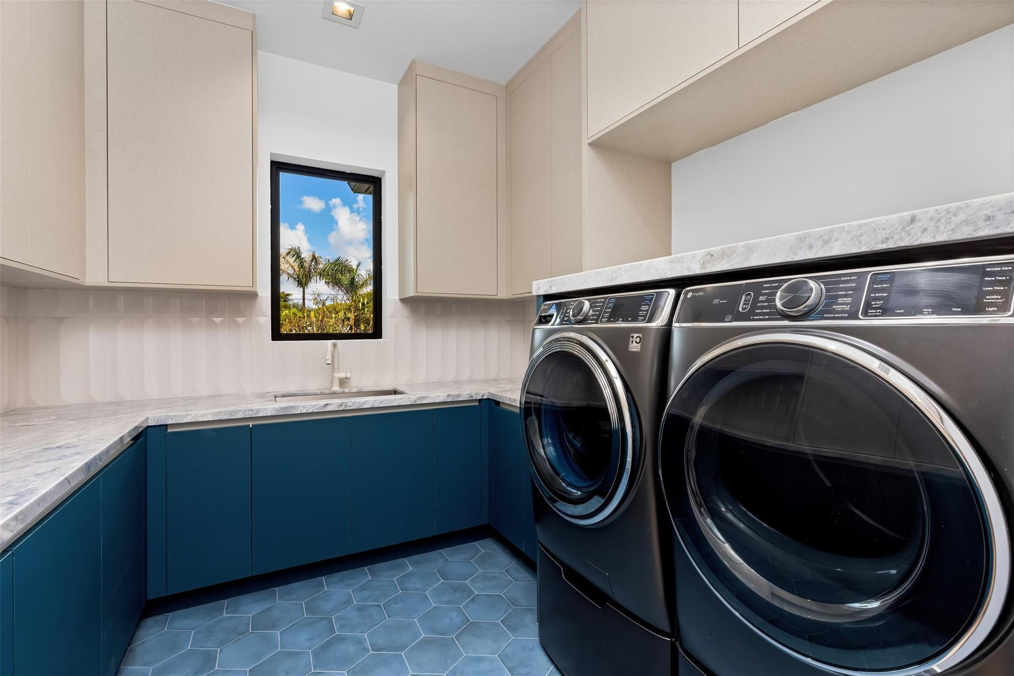 12701 Luray Road Southwest Ranches, FL 33330 - Photo 28 of 44 a utility room with sink dryer and washer