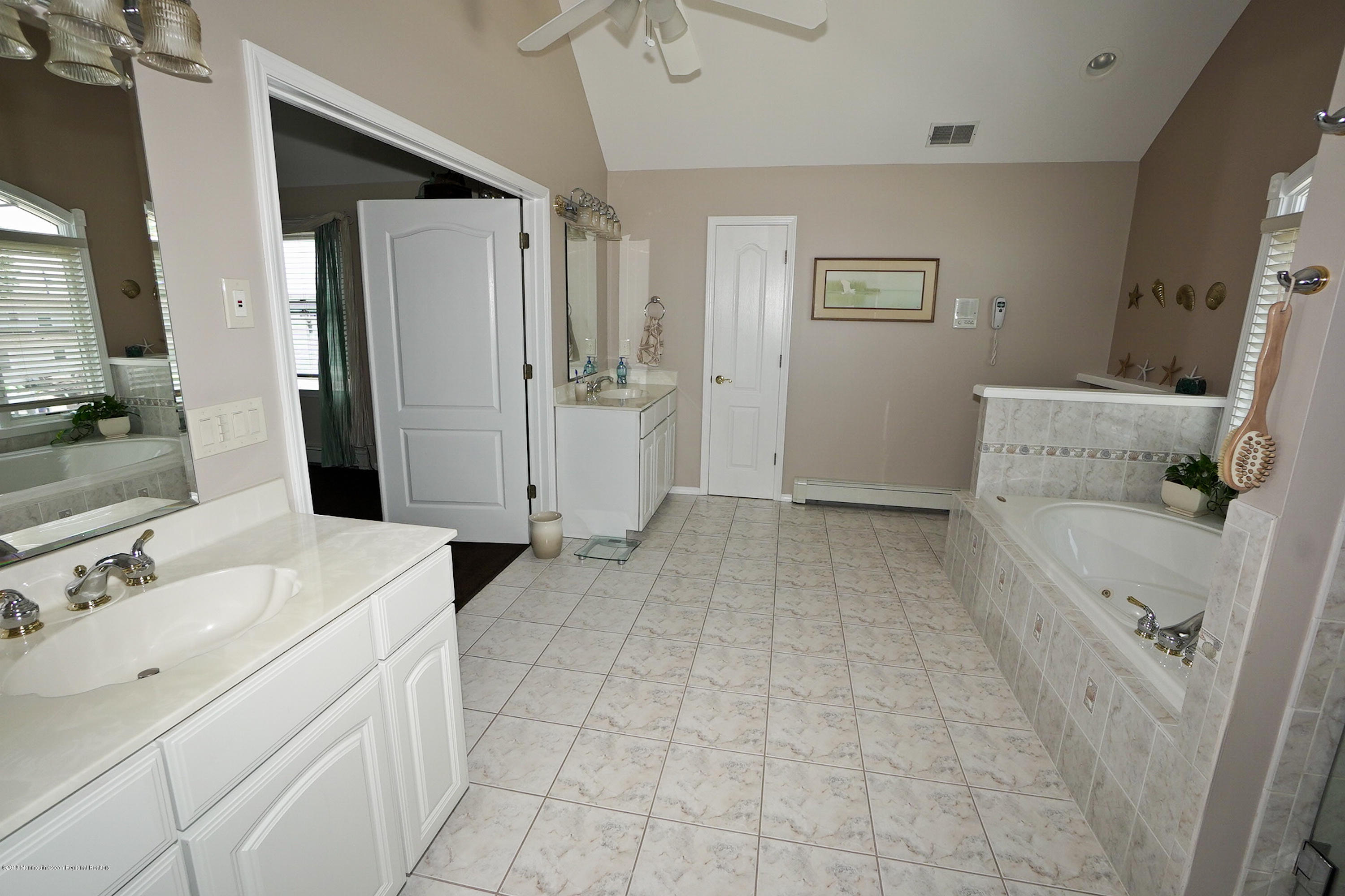 11 Drake Drive Bayville, NJ 08721 - Photo 16 of 25 property-29