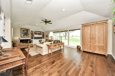 $599,000 | 31 Bendwood Drive, Sugar Land, TX 77478
