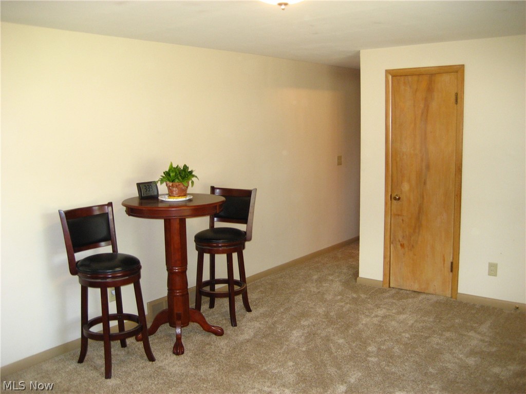 302 West Sunset Drive Rittman, OH 44270 - Photo 3 of 13 Gallery Image 3