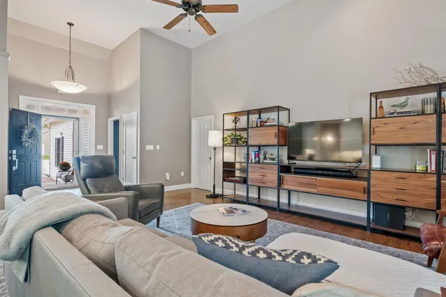 $750,000 | 49 Evangelyn Drive, Bow, NH 03304