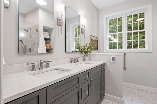 $750,000 | 49 Evangelyn Drive, Bow, NH 03304