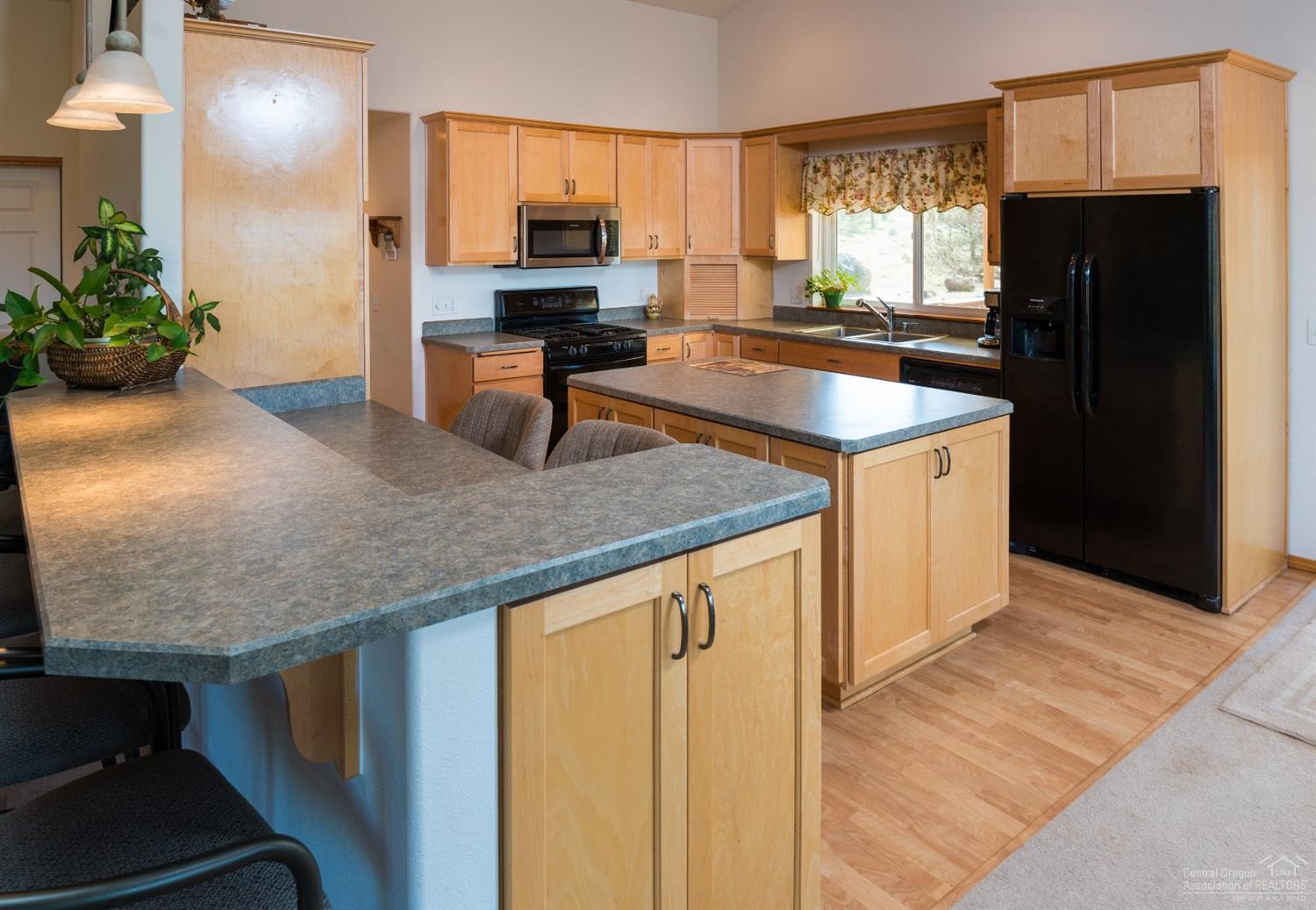8577 Southwest Shad Road Terrebonne, OR 97760 - Photo 9 of 25 Additional Photo