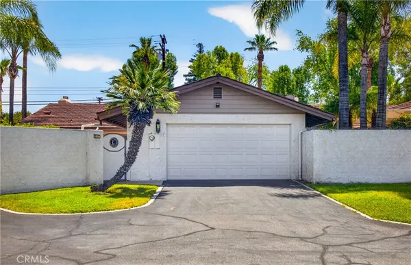 $645,000 | 17 West Palm Ln Drive, Redlands, CA 92373