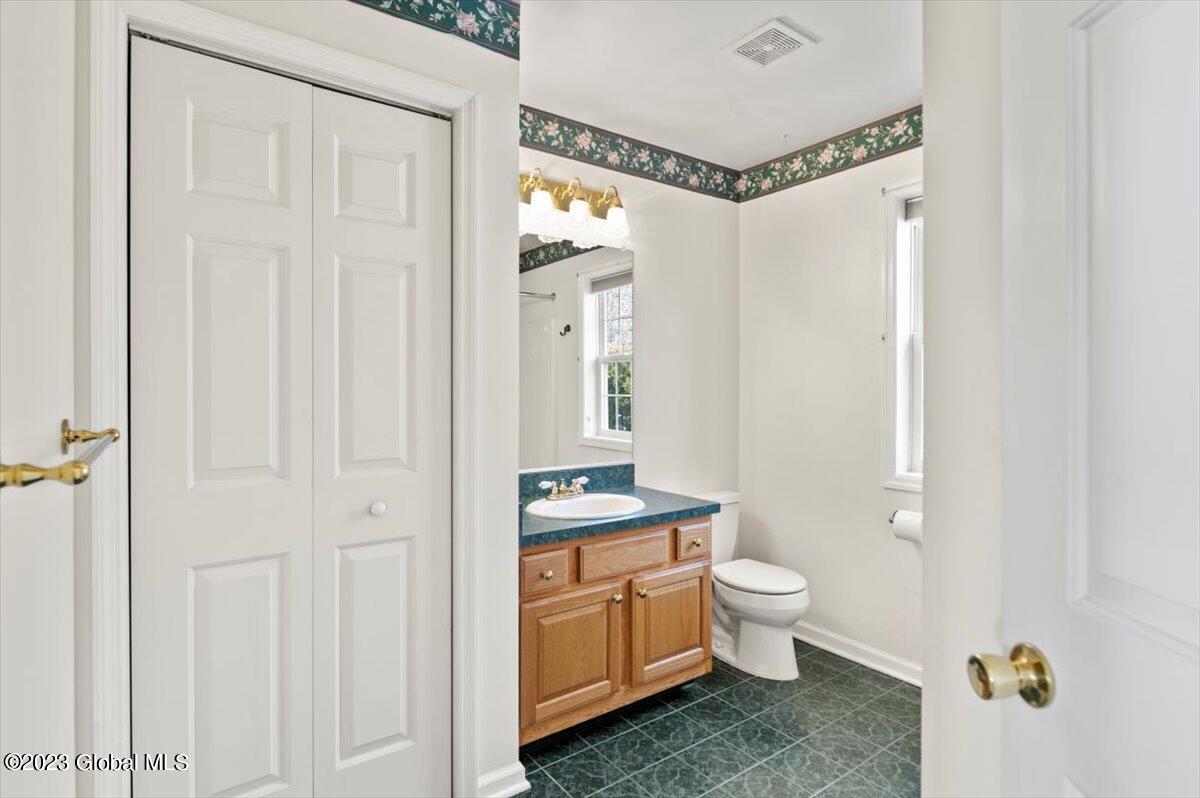 1885 Hexam Road Niskayuna, NY 12309 - Photo 20 of 39 24-FJD_1178