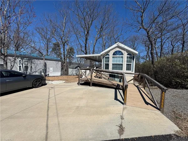 $142,000 | 438 Dogwood Circle, Traphill, NC 28685