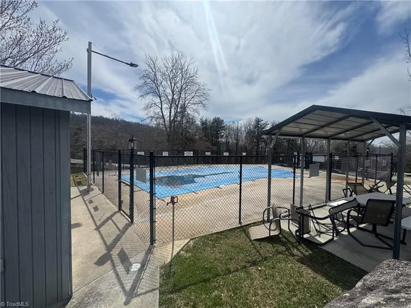 $142,000 | 438 Dogwood Circle, Traphill, NC 28685