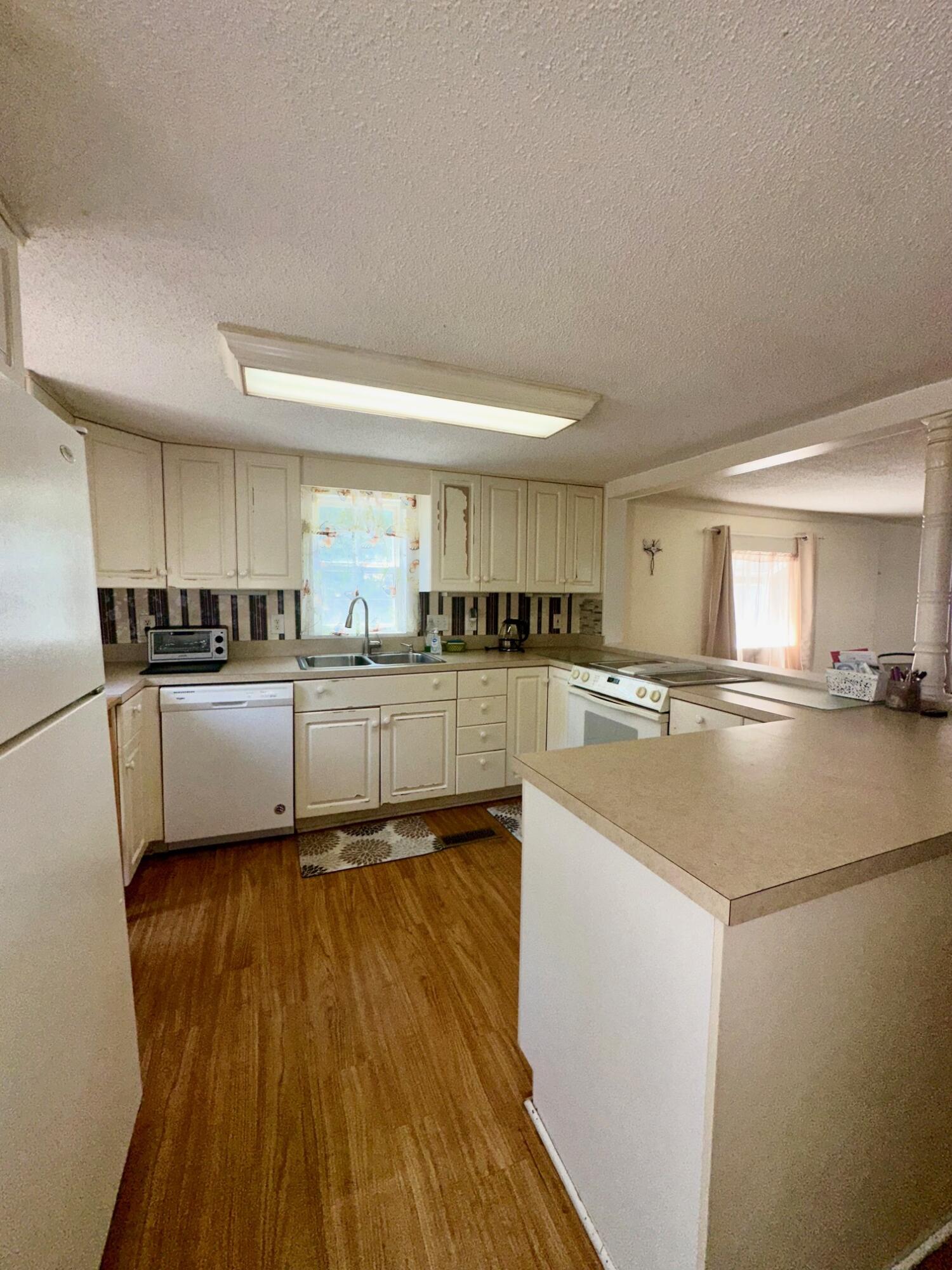 520 South Point Drive Gilbert, SC 29054 - Photo 70 of 118