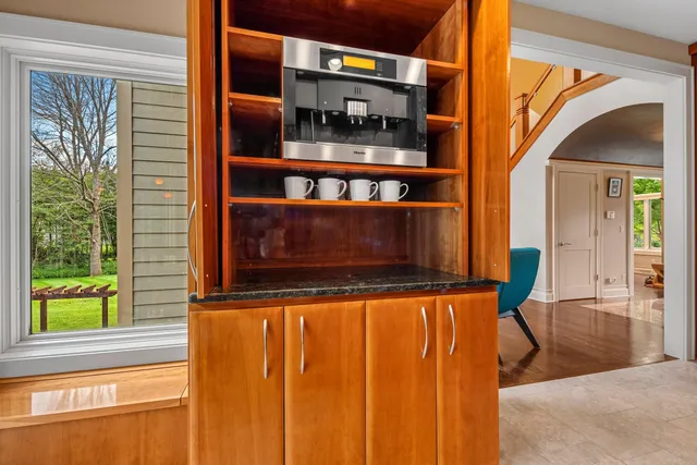 $1,250,000 | 2101 Hunters Ridge Court, Manitowoc, WI 54220