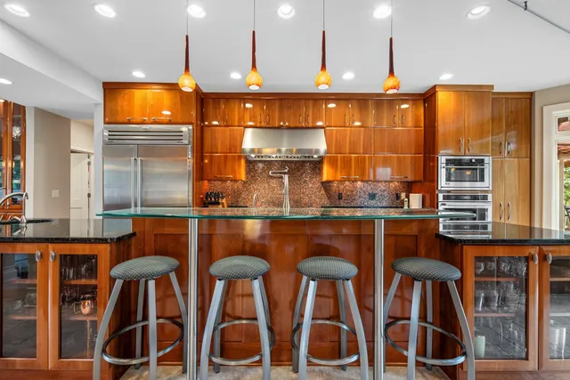 $1,250,000 | 2101 Hunters Ridge Court, Manitowoc, WI 54220