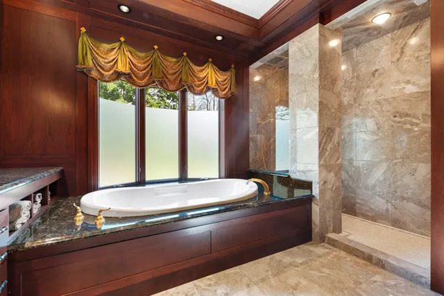 $1,250,000 | 2101 Hunters Ridge Court, Manitowoc, WI 54220