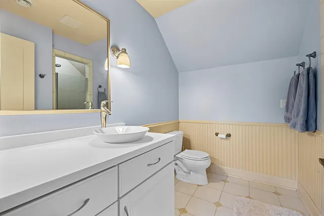 $1,250,000 | 2101 Hunters Ridge Court, Manitowoc, WI 54220