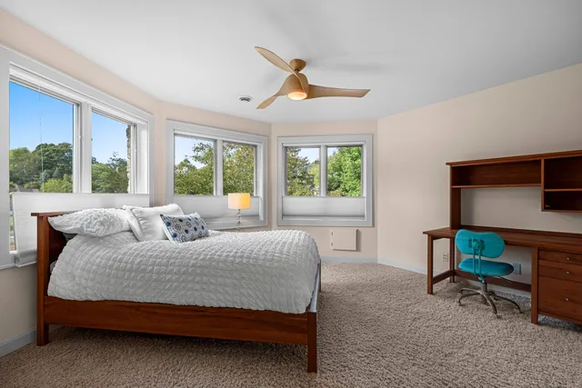 $1,250,000 | 2101 Hunters Ridge Court, Manitowoc, WI 54220