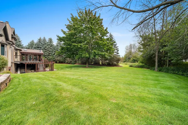 $1,250,000 | 2101 Hunters Ridge Court, Manitowoc, WI 54220