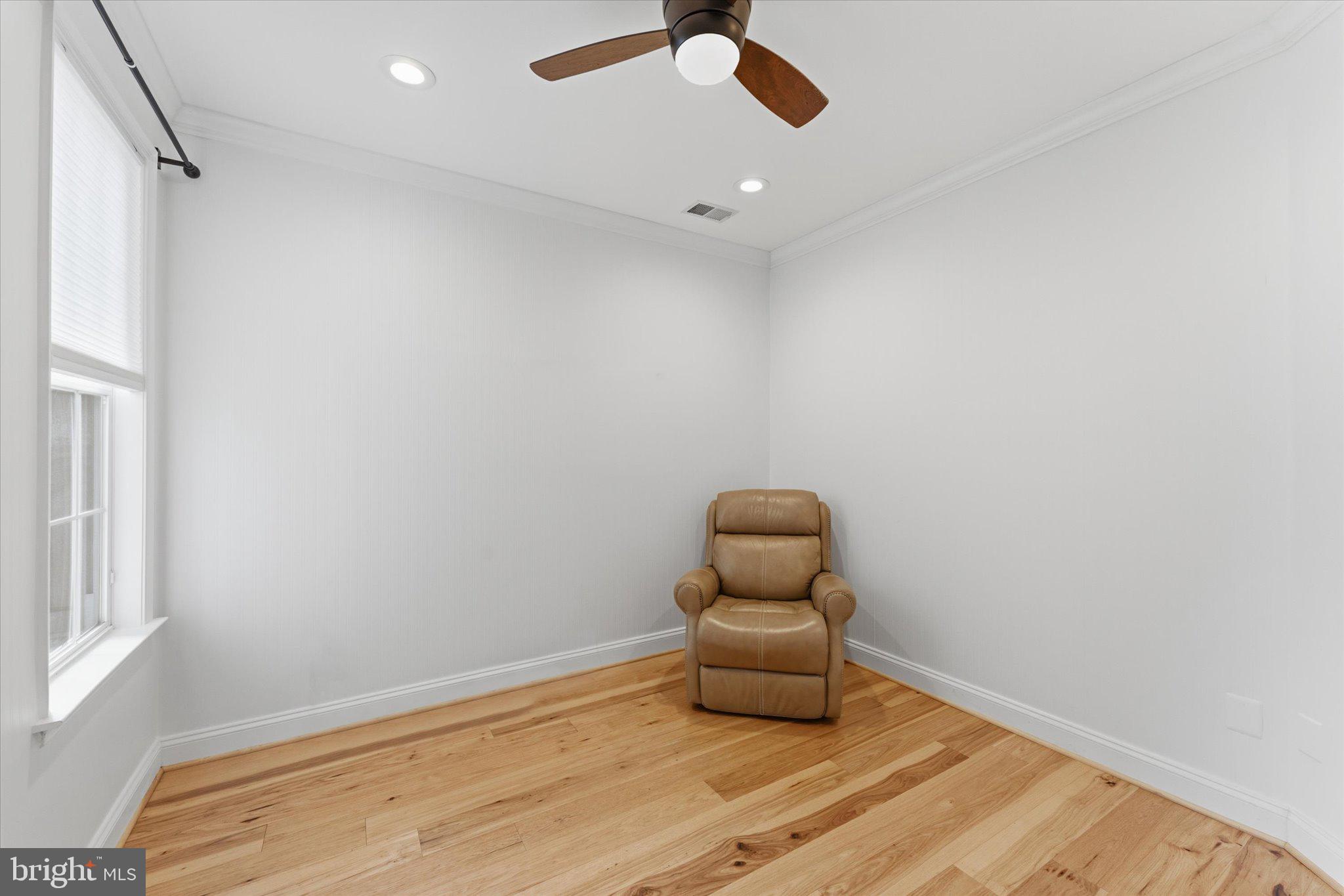 6817 Derby Run Way Gainesville, VA 20155 - Photo 23 of 35 office