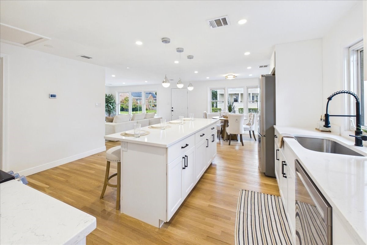 40 Dix Street Waltham, MA 02453 - Photo 19 of 28 Gallery Image 19