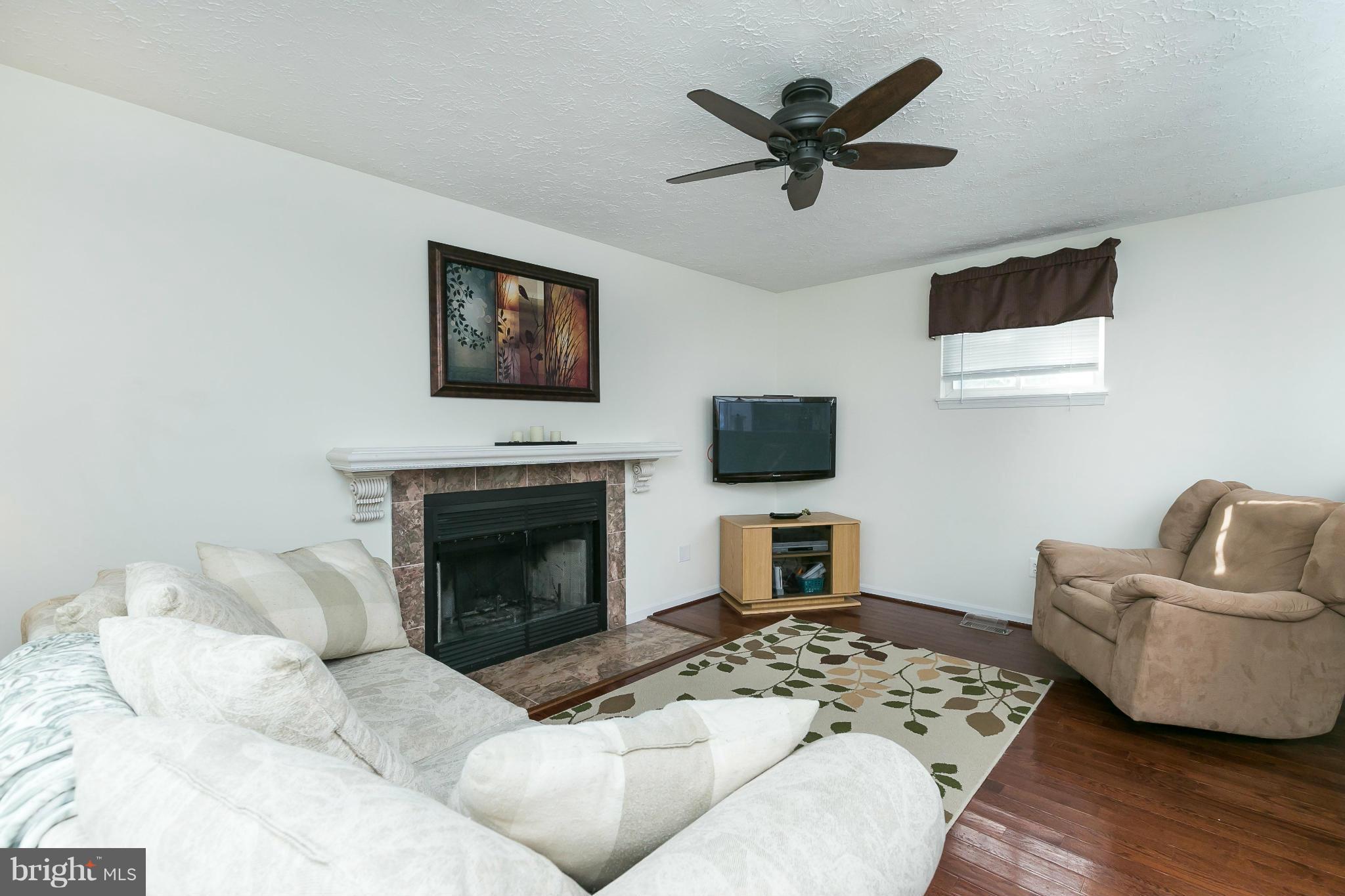 9105 Naygall Road Baltimore, MD 21234 - Photo 14 of 26 Family Room