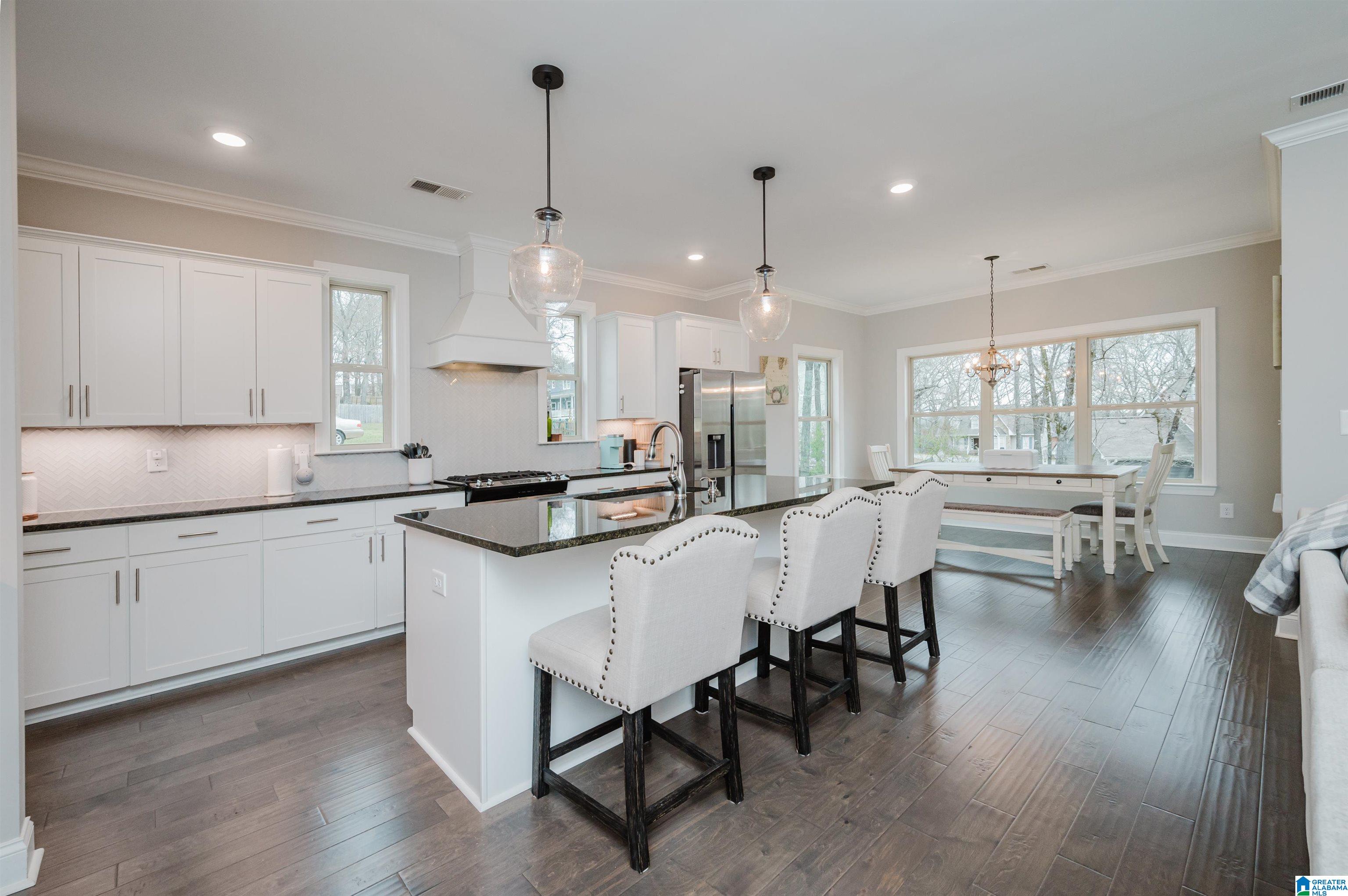 4069 South Shades Crest Road Birmingham, AL 35244 - Photo 6 of 54