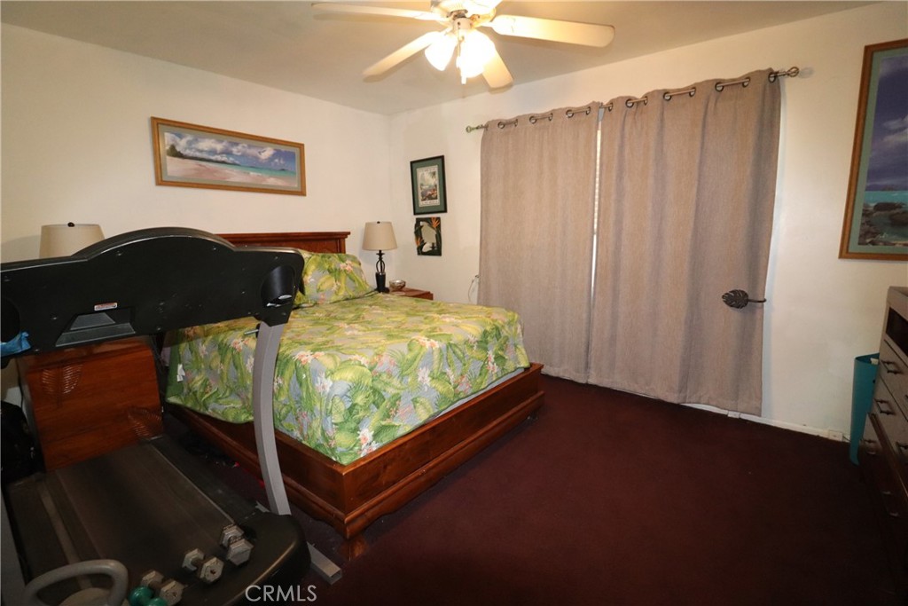 4040 Lehman Road La Crescenta, CA 91214 - Photo 8 of 10 a bed sitting in a bedroom next to a window