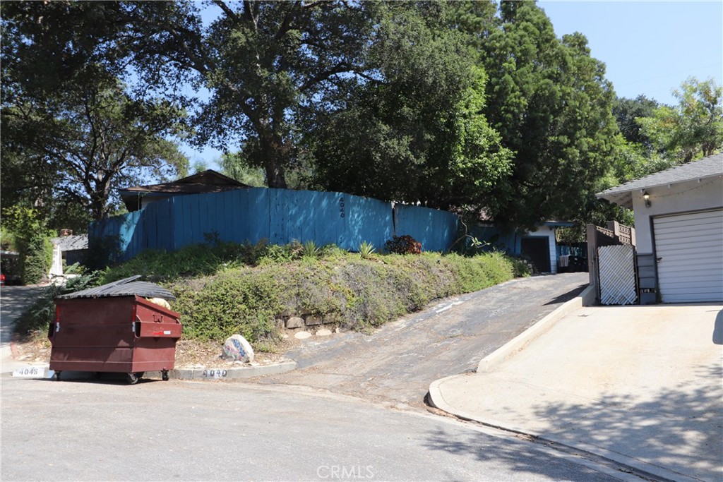 4040 Lehman Road La Crescenta, CA 91214 - Photo 10 of 10 a view of a back yard of the house