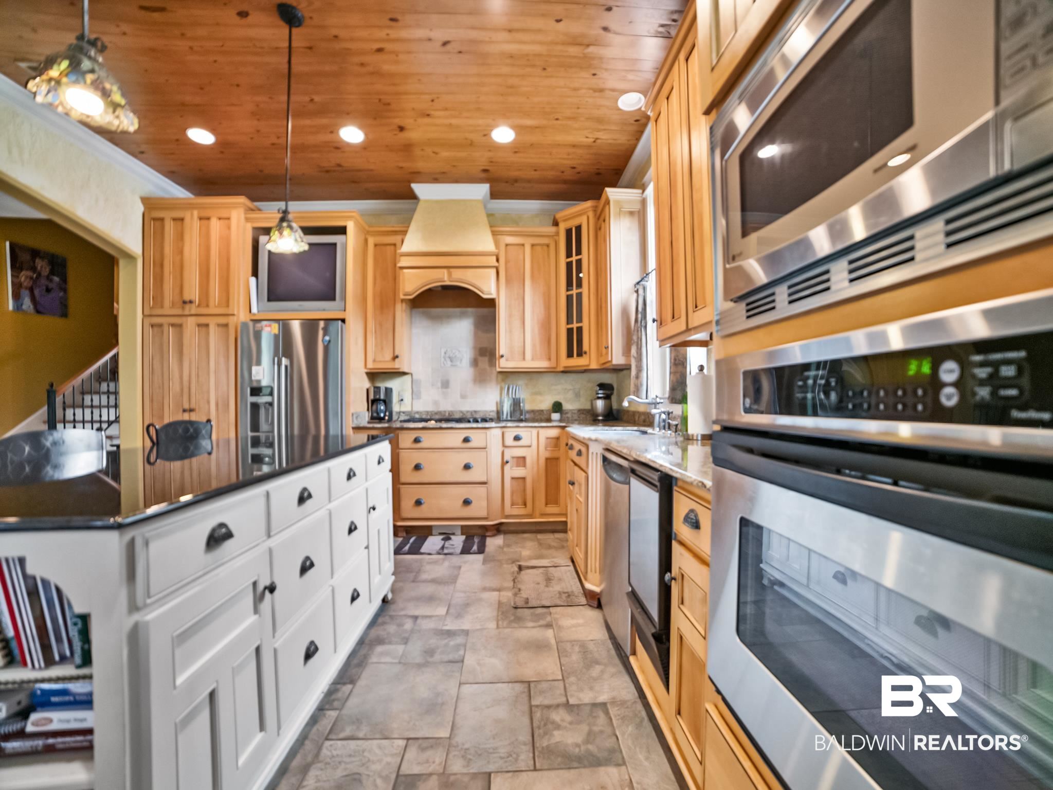6609 Sweetbay Court Mobile, AL 36618 - Photo 14 of 39