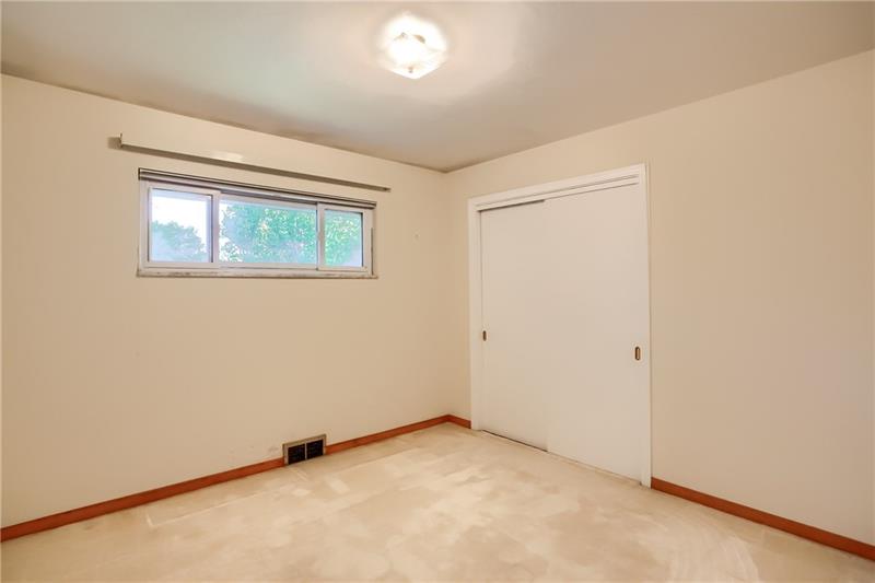 9558 Meadow Road Allison Park, PA 15101 - Photo 16 of 22 3rd Bedroom