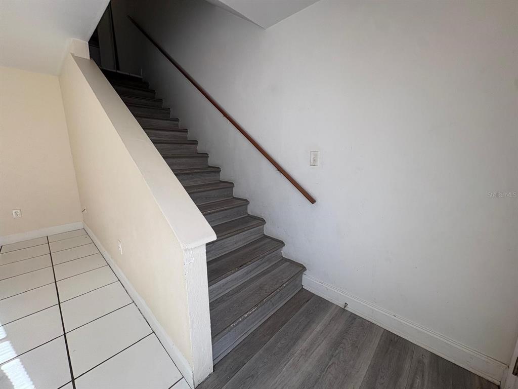 4033 Henley Road, Unit 1707 Orlando, FL 32839 - Photo 25 of 66 a view of entryway