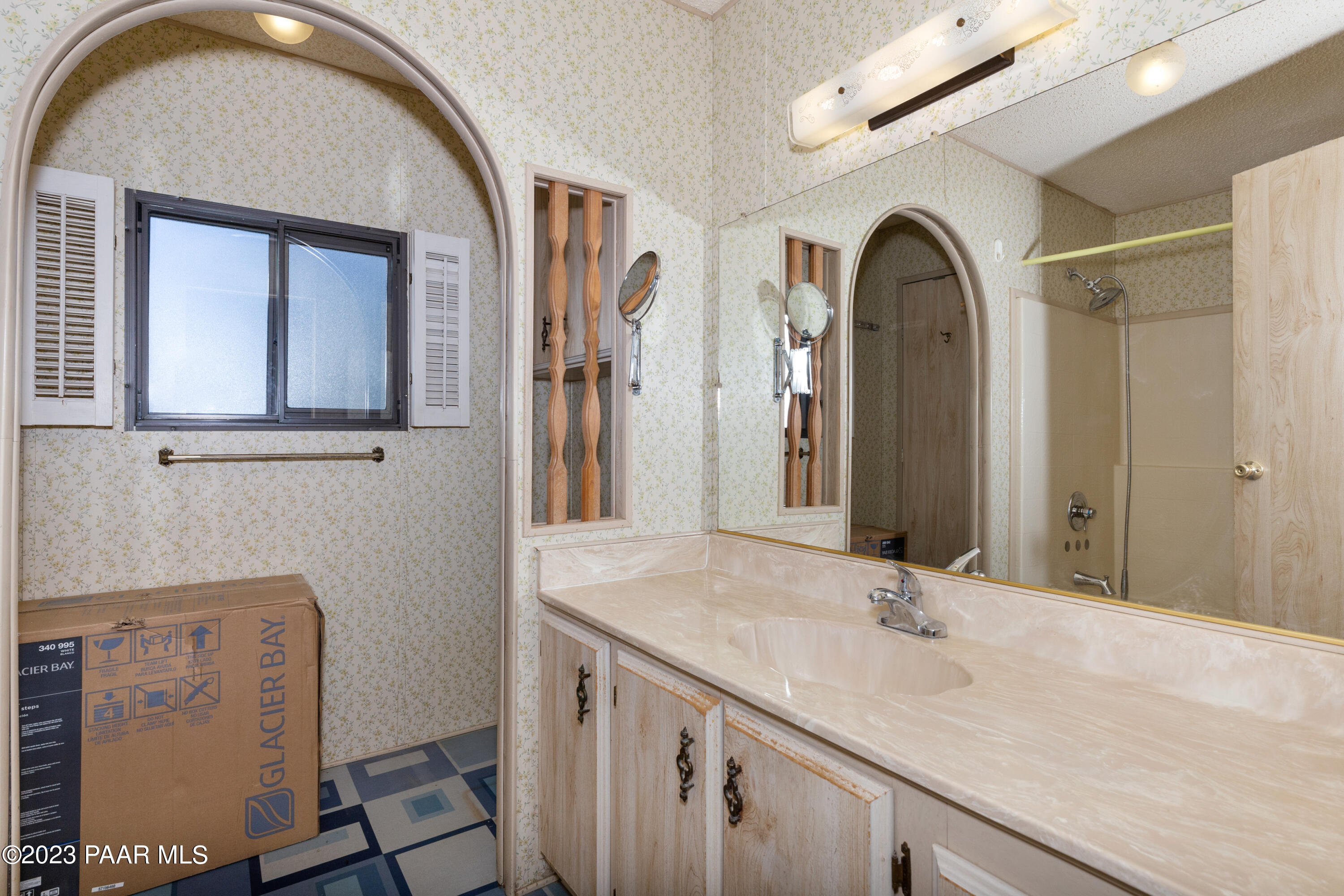 10311 Brahma Road Dewey, AZ 86327 - Photo 10 of 21 Master Bathroom