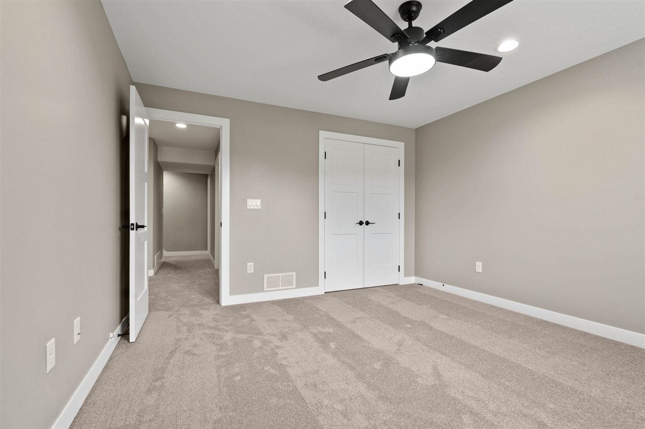 303 Vista Ridge Kalona, IA 52247 - Photo 39 of 49 Gallery Image 39