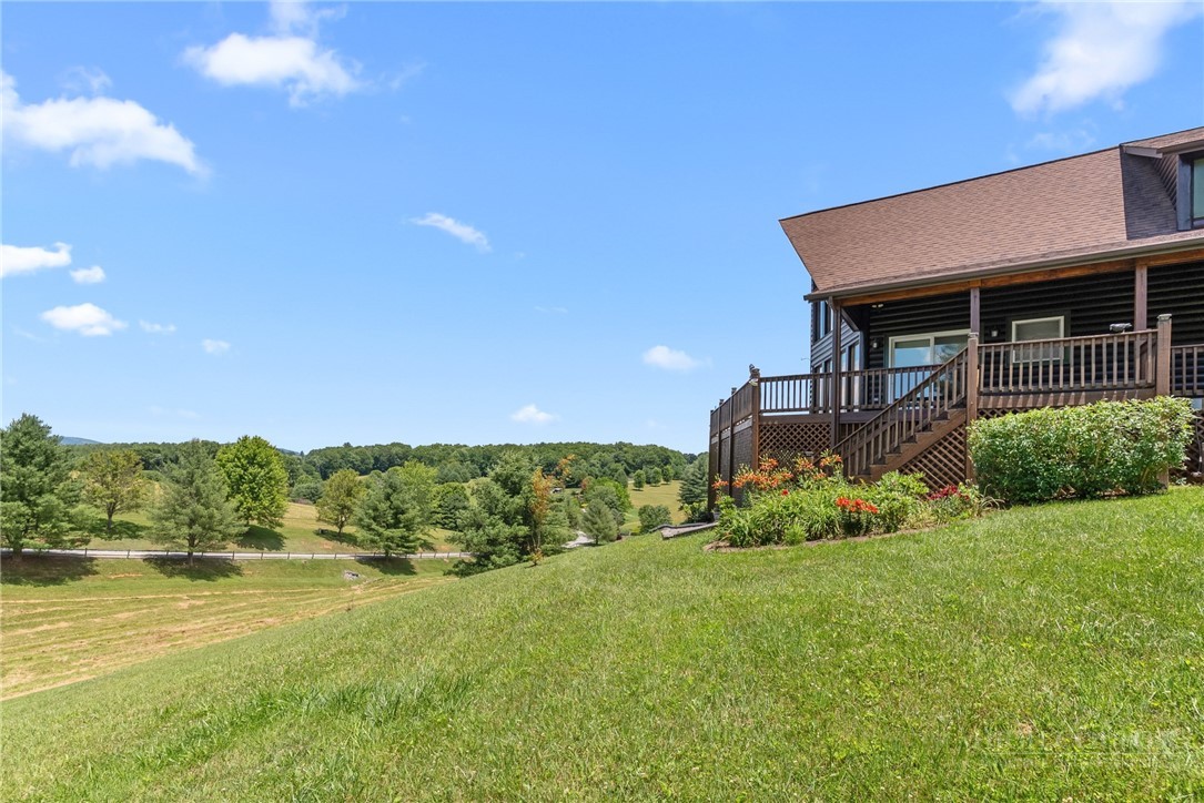 285 Black Bear Ridge Sparta, NC 28675 - Photo 10 of 35
