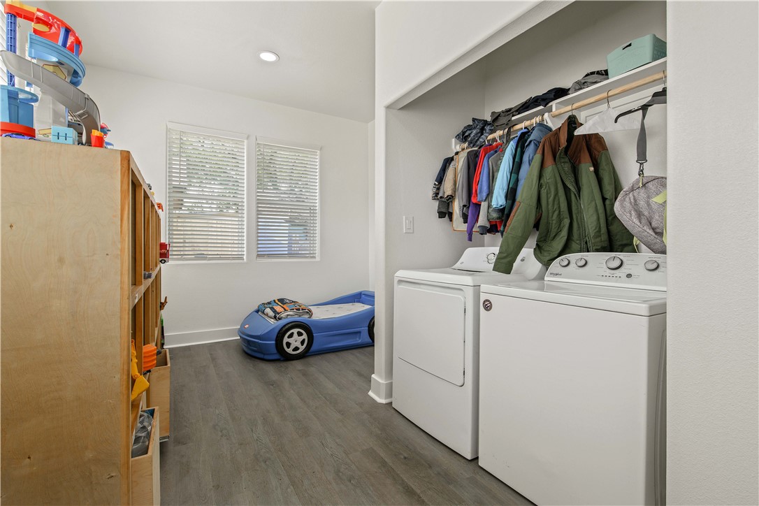 902 Post Oak Street Hearne, TX 77859 - Photo 14 of 20