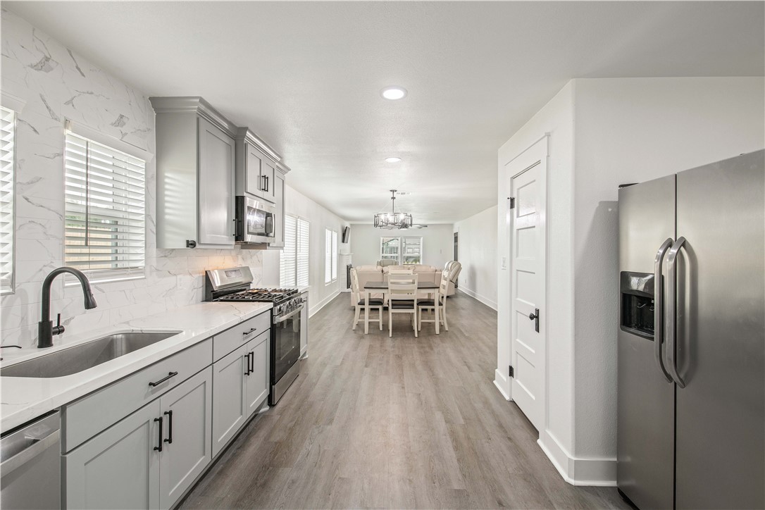 902 Post Oak Street Hearne, TX 77859 - Photo 10 of 20