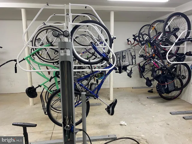 $325,000 | 2422-2424 17th Street Northwest, Unit 207, Washington, DC 20009