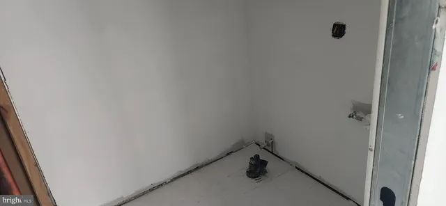 $325,000 | 2422-2424 17th Street Northwest, Unit 207, Washington, DC 20009