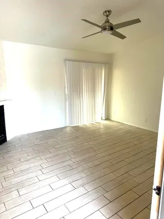 $1,575 | 1548 West Sahuaro Drive, Unit 4, Phoenix, AZ 85029