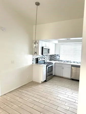 $1,500 | 1548 West Sahuaro Drive, Unit 4, Phoenix, AZ 85029