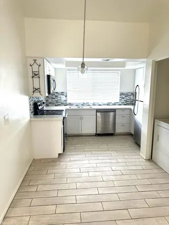 $1,500 | 1548 West Sahuaro Drive, Unit 4, Phoenix, AZ 85029