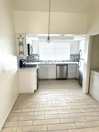 $1,575 | 1548 West Sahuaro Drive, Unit 4, Phoenix, AZ 85029