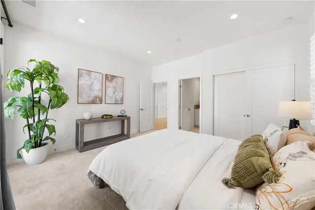 $2,060,000 | 121 Tall Reed, Irvine, CA 92618