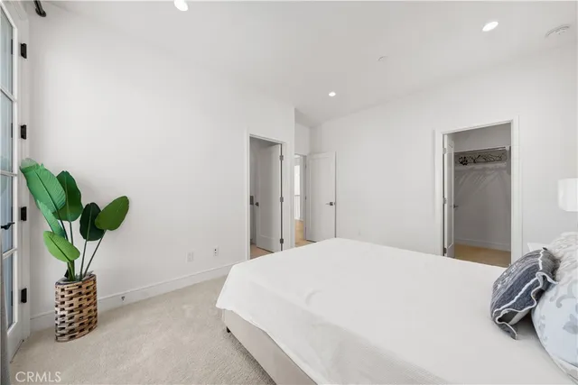 $2,060,000 | 121 Tall Reed, Irvine, CA 92618