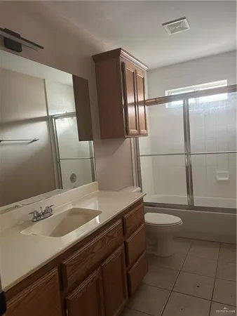 $950 | 512 East Upas Avenue, Unit 1, McAllen, TX 78501