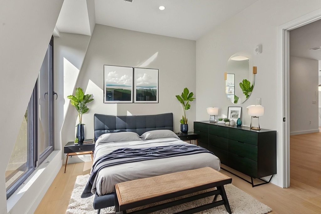 22 High Street, Unit PH11 Boston, MA 02122 - Photo 14 of 24