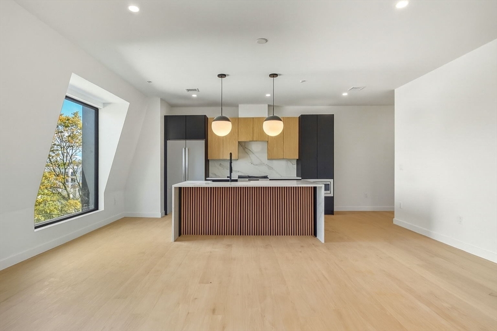 22 High Street, Unit PH11 Boston, MA 02122 - Photo 2 of 24