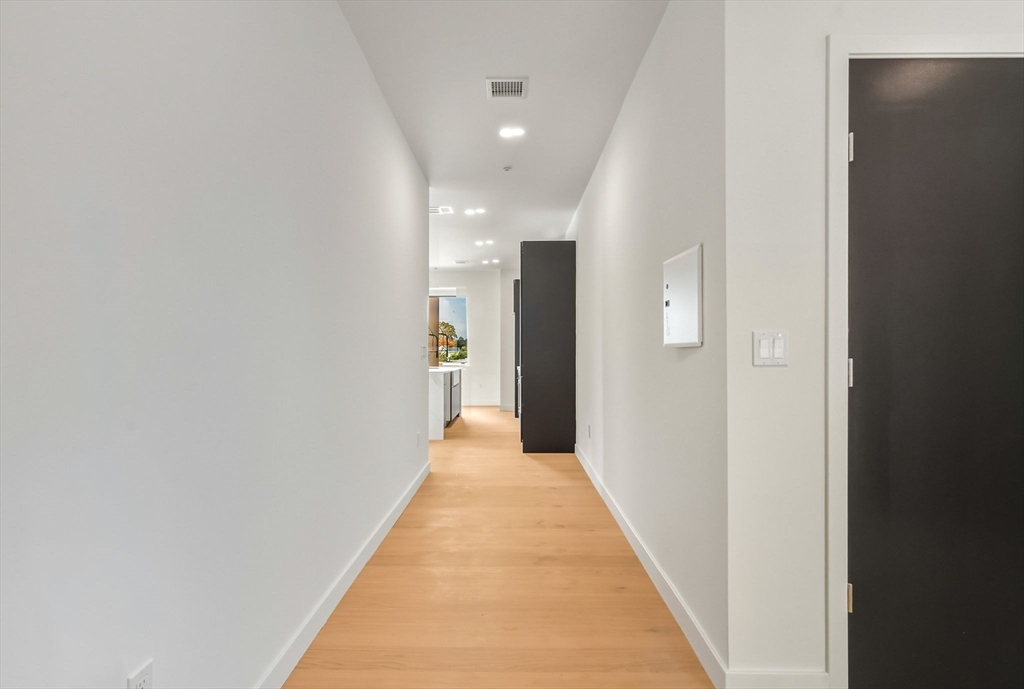 22 High Street, Unit PH11 Boston, MA 02122 - Photo 10 of 24