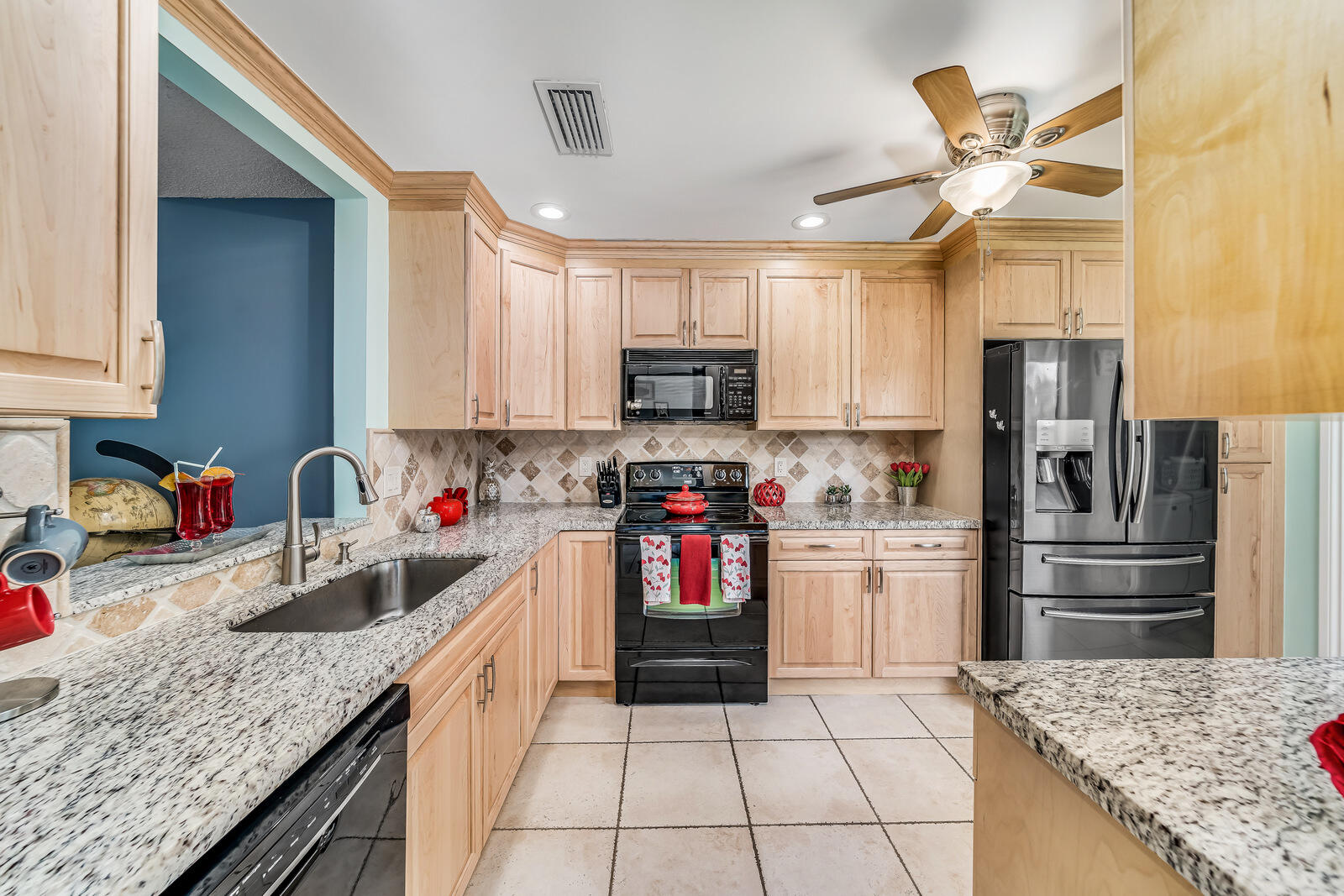 9669 Lancaster Place Boca Raton, FL 33434 - Photo 24 of 70 24-Interior-6