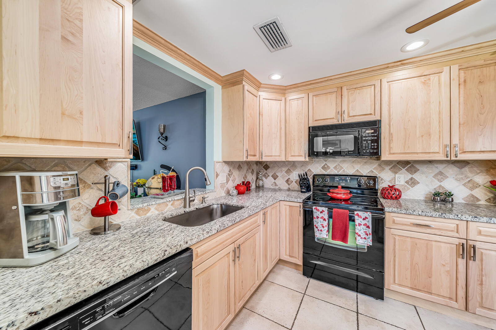 9669 Lancaster Place Boca Raton, FL 33434 - Photo 25 of 70 25-Interior-7