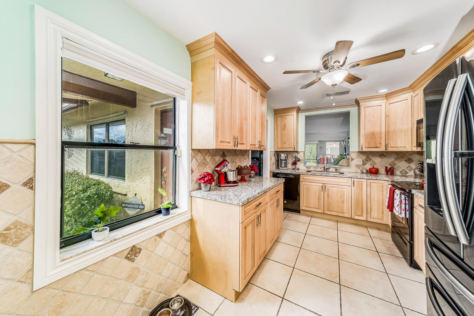 9669 Lancaster Place Boca Raton, FL 33434 - Photo 30 of 70 30-Interior-13