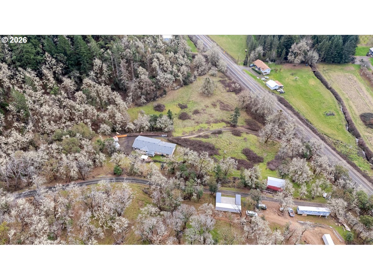 8981 Garden Valley Road Roseburg, OR 97471 - Photo 28 of 34