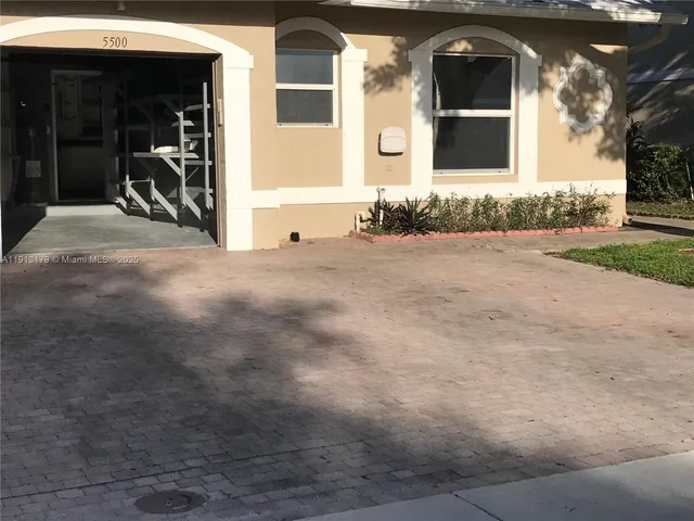 $2,800 | 5500 Northwest 90th Terrace, Sunrise, FL 33351