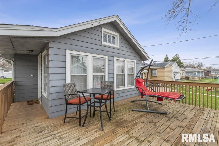 2444 33rd Street Moline, IL 61265 - Photo 2 of 15 Gallery Image 2